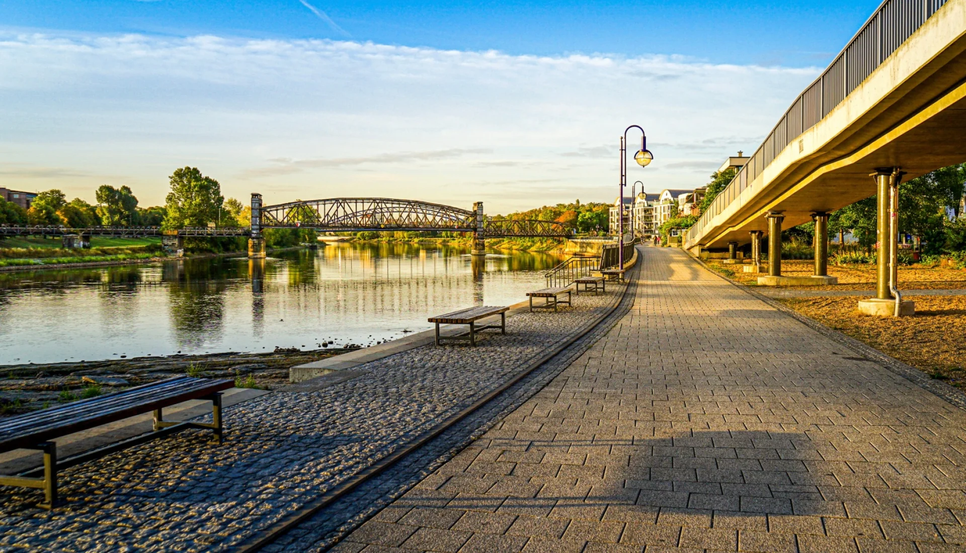 Stadt am Fluss